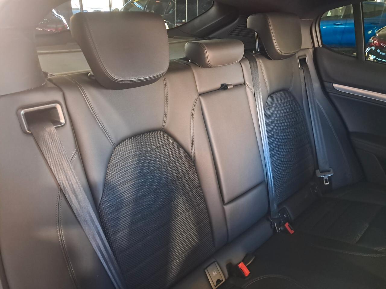 Alfa Romeo Stelvio 2.2 Td 190 cv AT8 Q4 Sprint