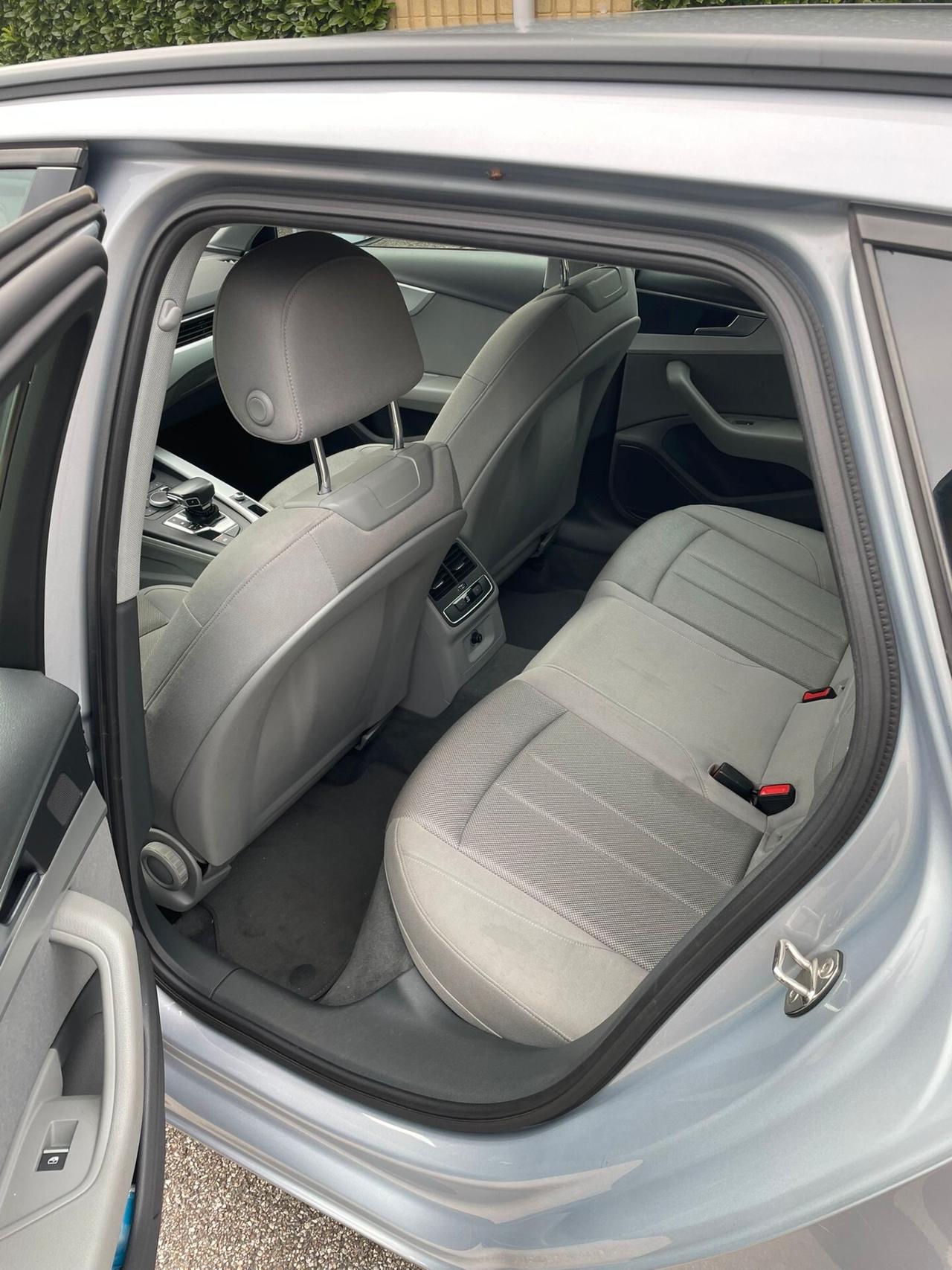 Audi A4 Avant 3.0 TDI S tronic