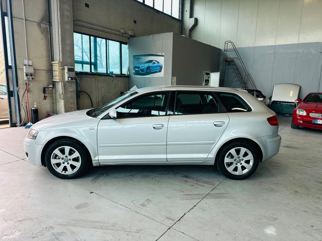 Audi A3 1.6 16V FSI Ambition