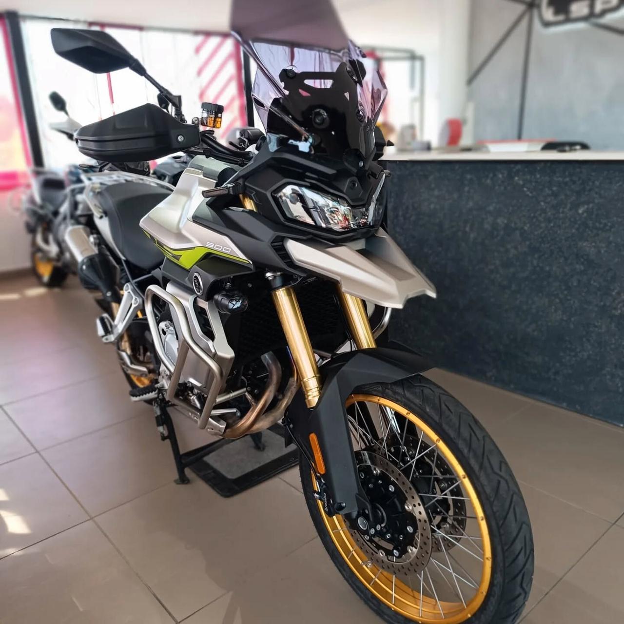 Voge Valico 900 DSX LIME AFF AREE!!