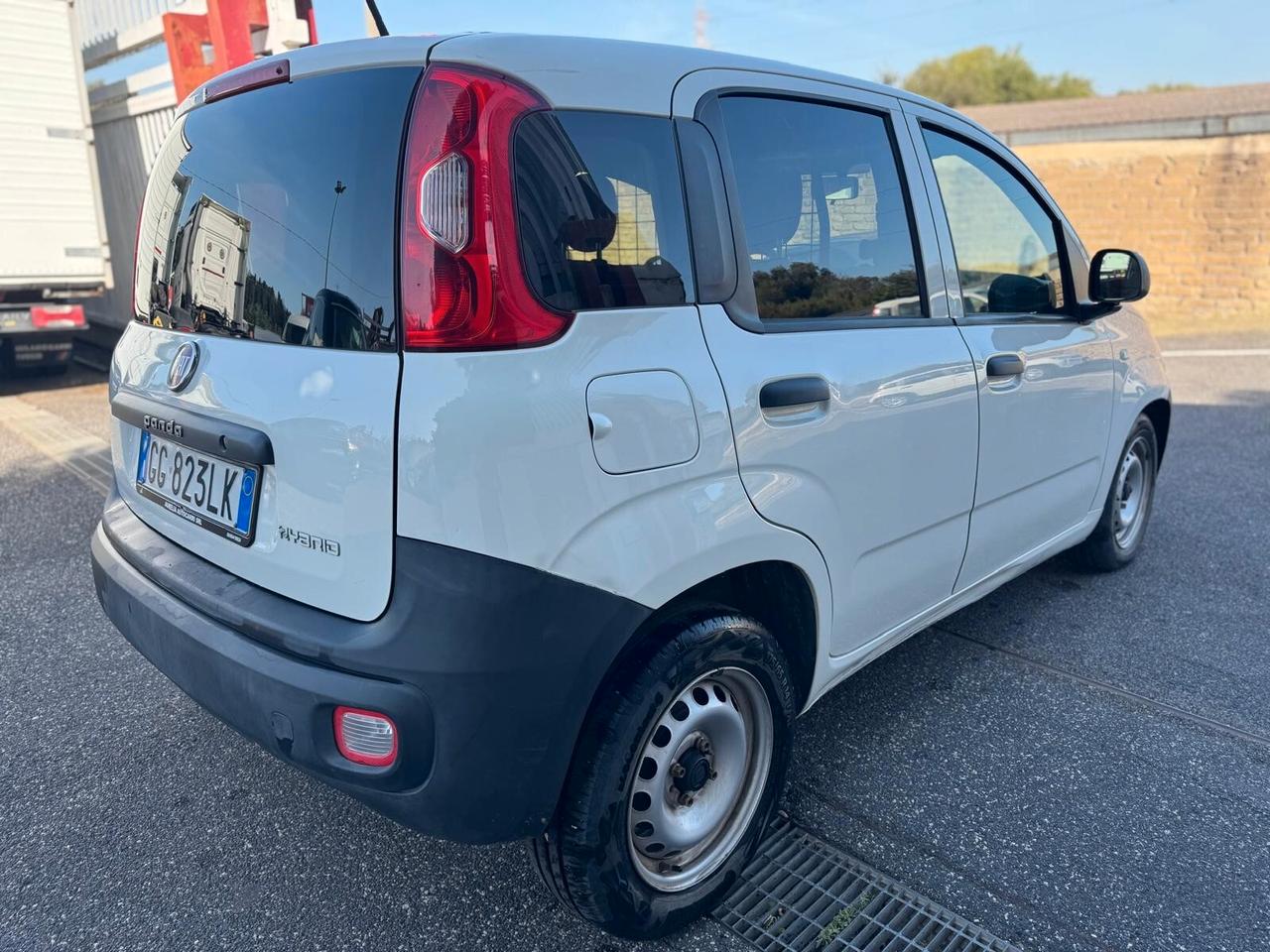 Fiat Panda 1.0 hybrid VAN autocarro 2 posti