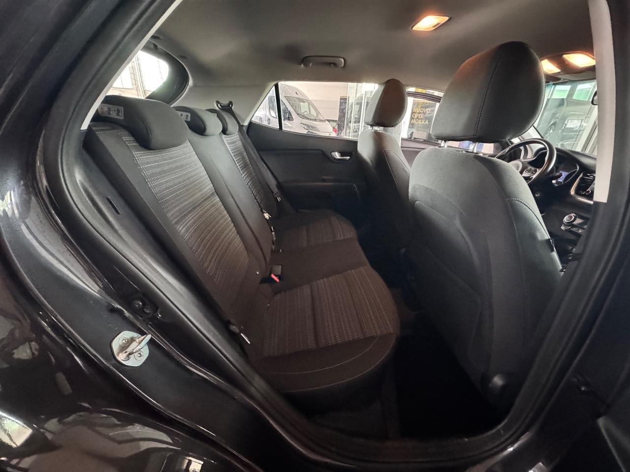 Kia Stonic 1.4 MPI 100 CV Style
