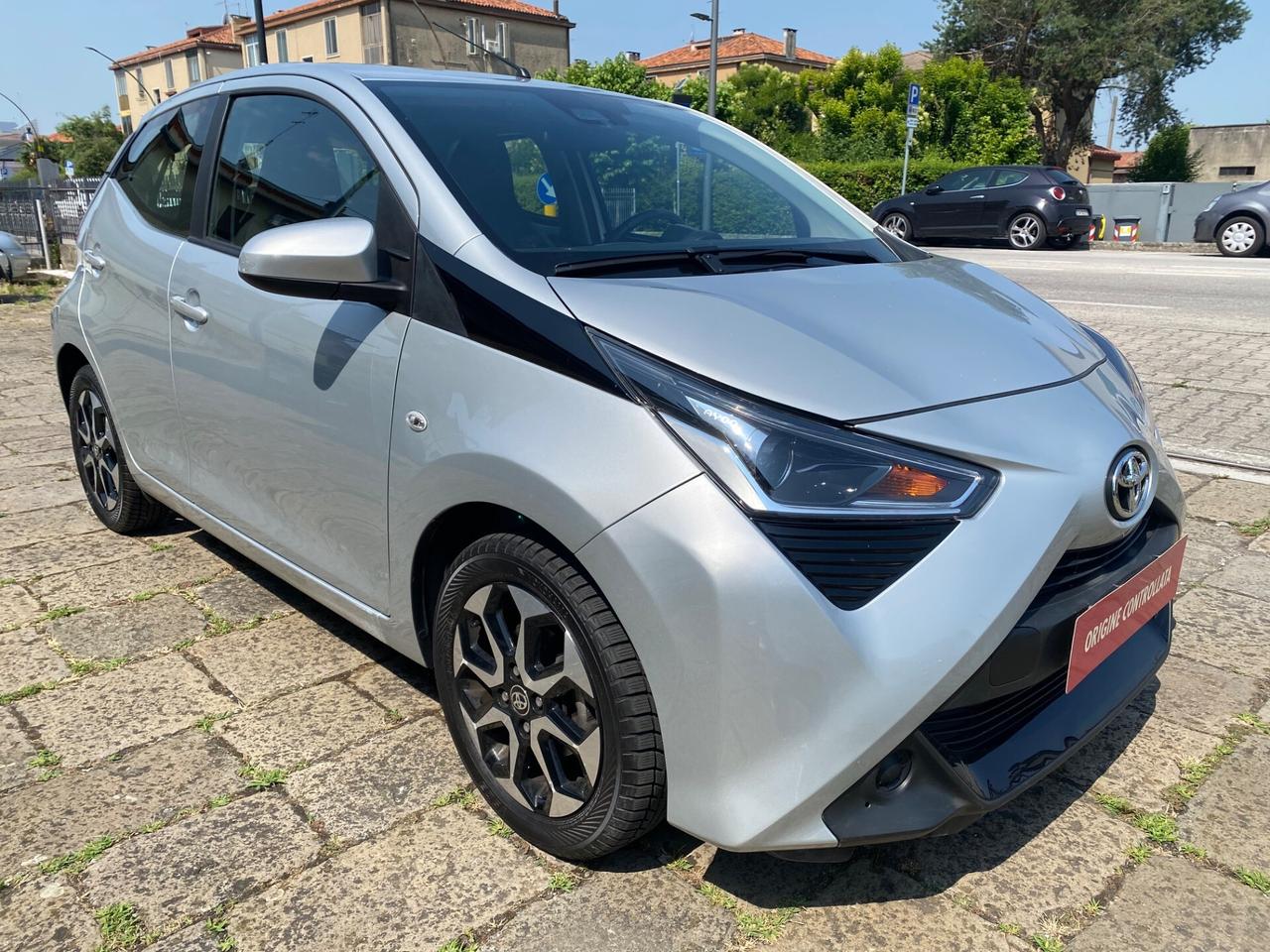 Toyota Aygo Connect 1.0 VVT-i 72 CV 5 porte x-clusiv