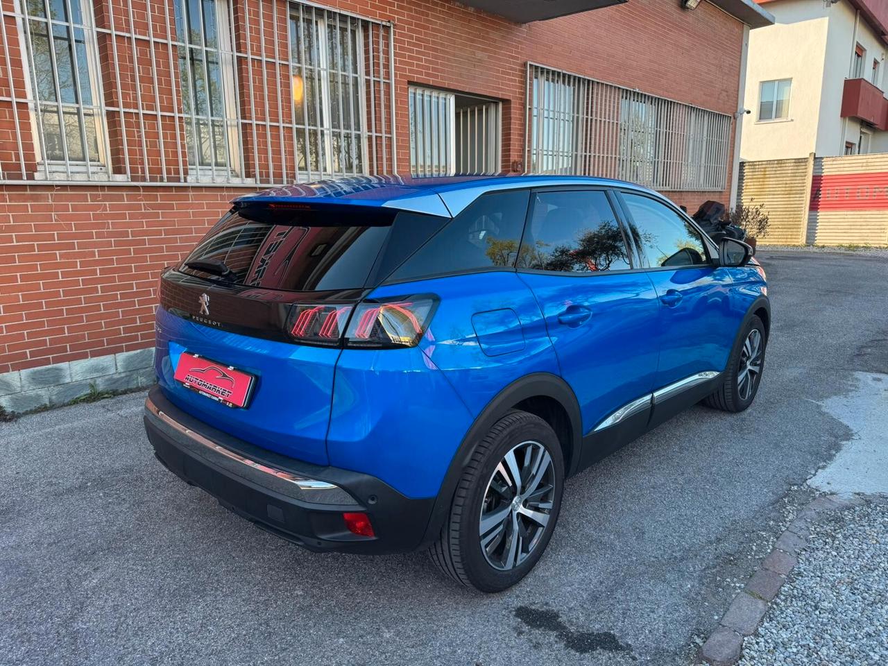 Peugeot 3008 1.5 BlueHDi 130cv EAT8 Allure