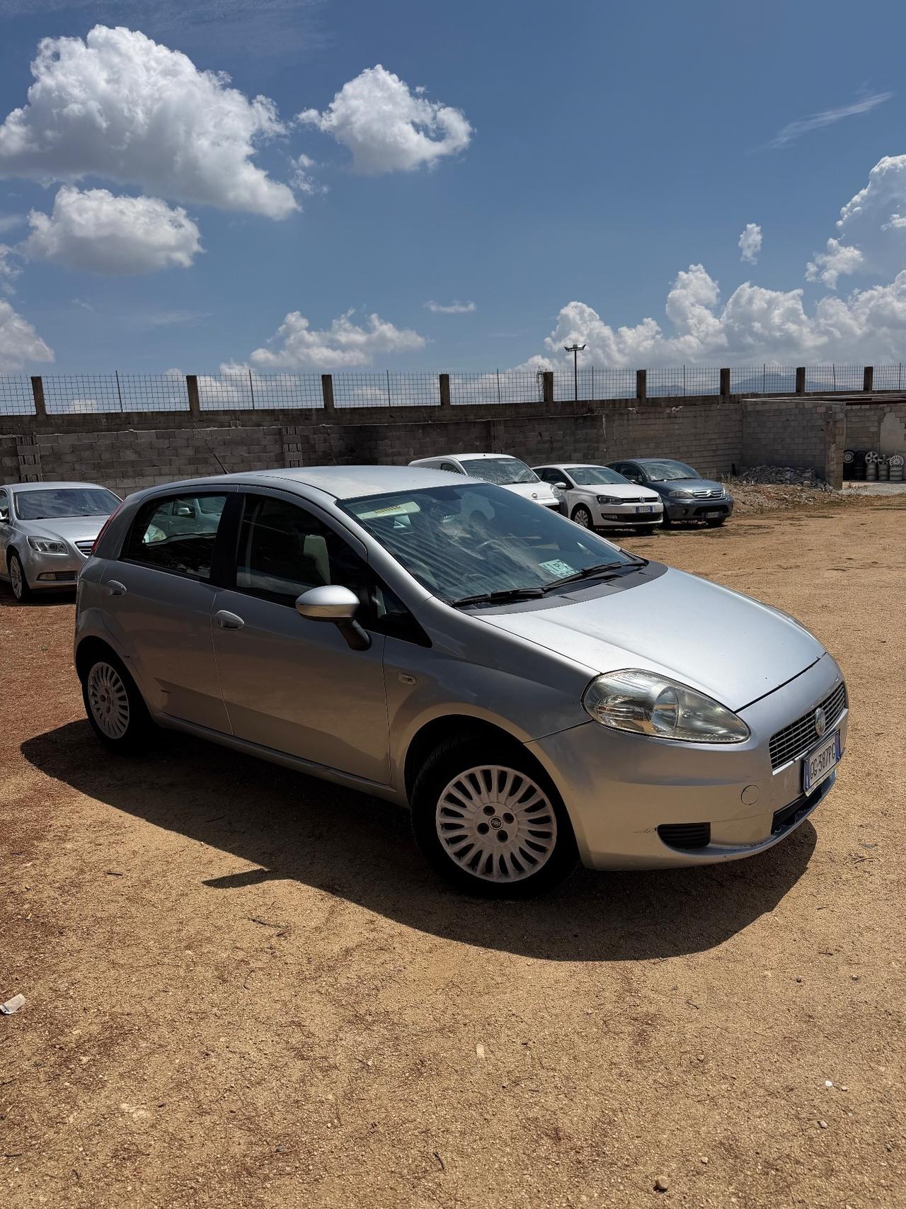 Fiat Grande Punto 1.3 MJT 75 CV 5 porte Active
