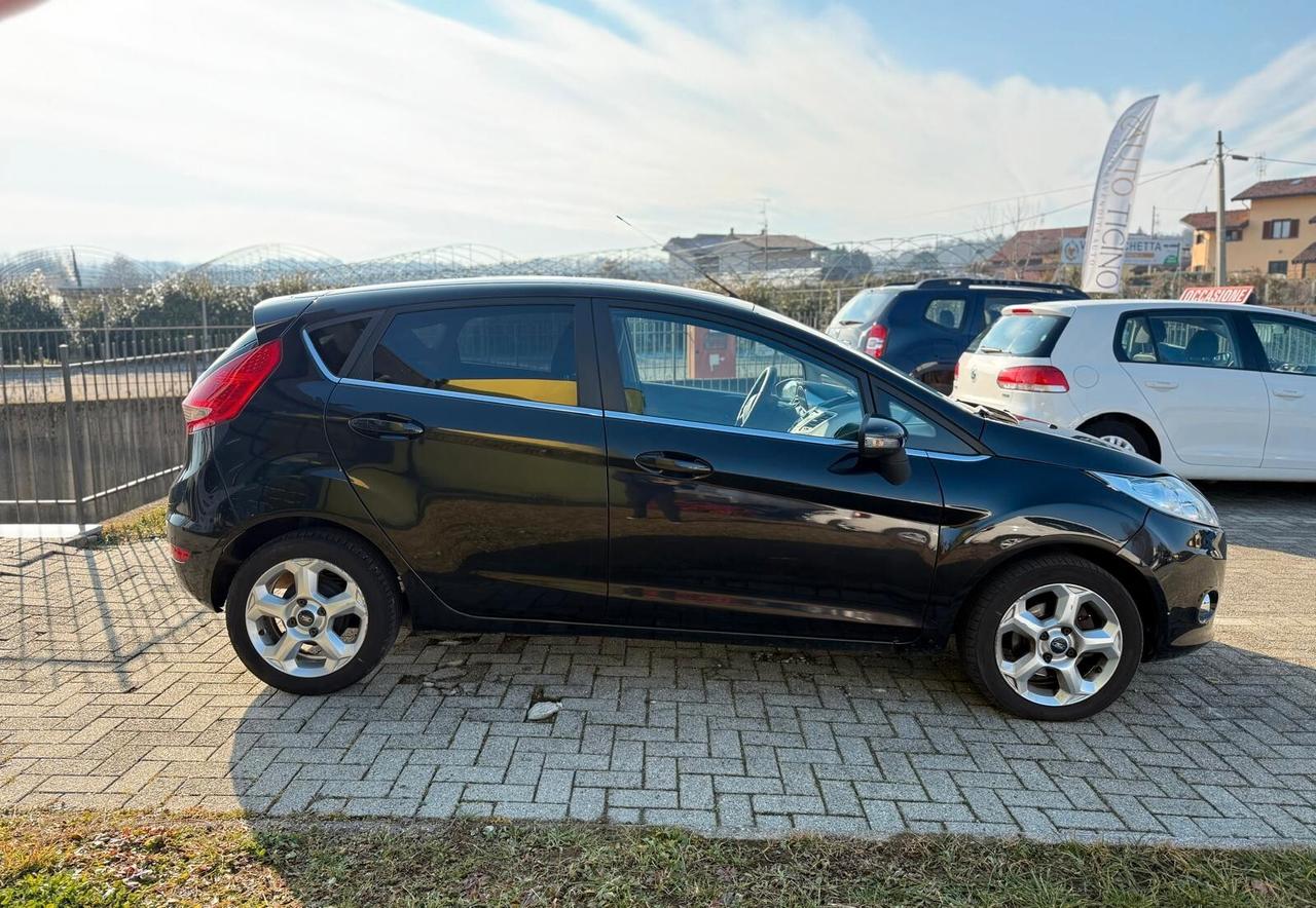 Ford Fiesta 1.4 5 porte Bz.- GPL Titanium