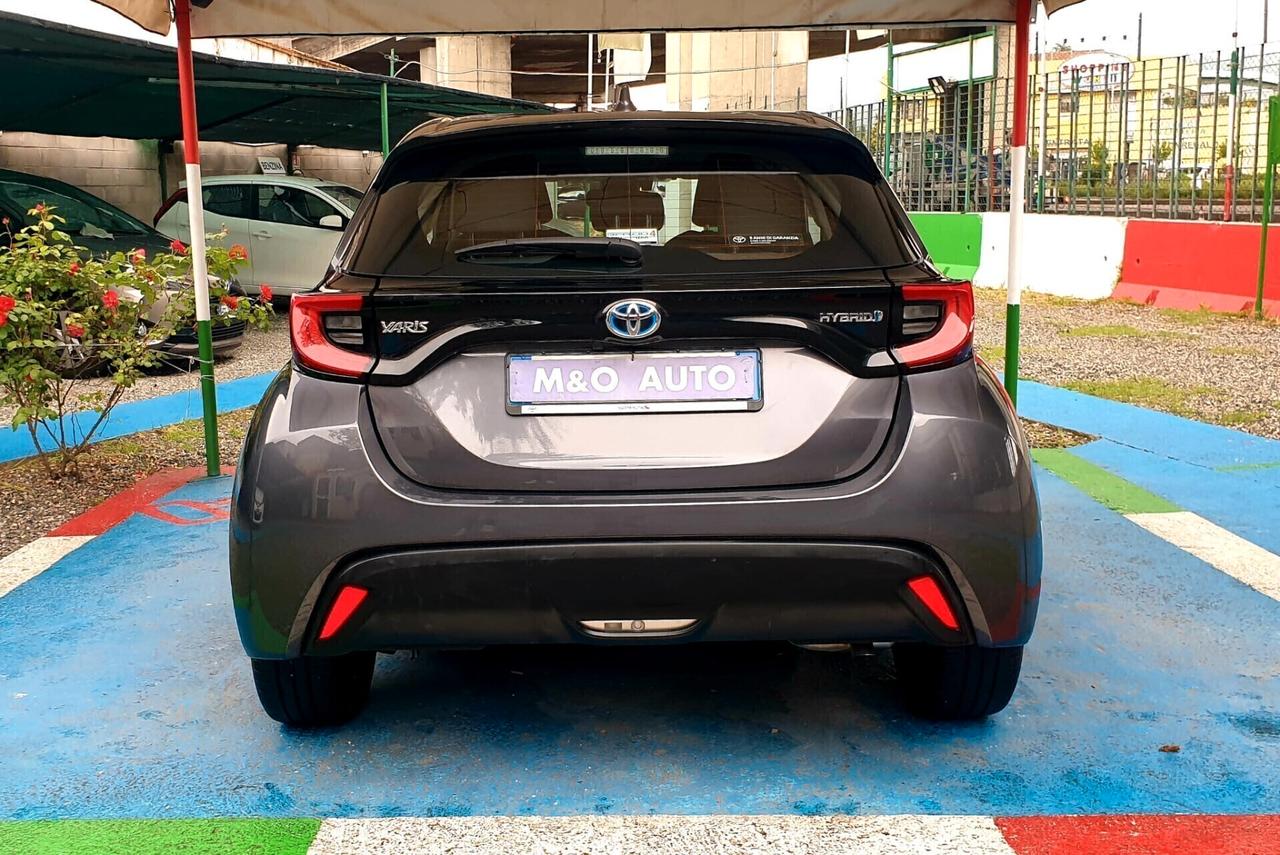 TOYOTA YARIS 1.5 BENZINA/HYBRID DICEMBRE 2022.FULL OPTIONAL