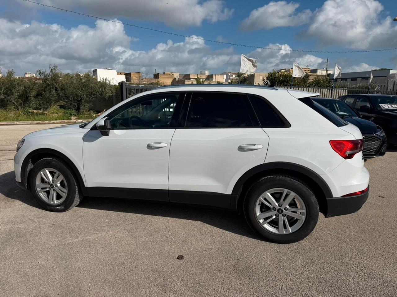 Audi Q3 35 2.0 TDI 150 CV S tronic Business Plus