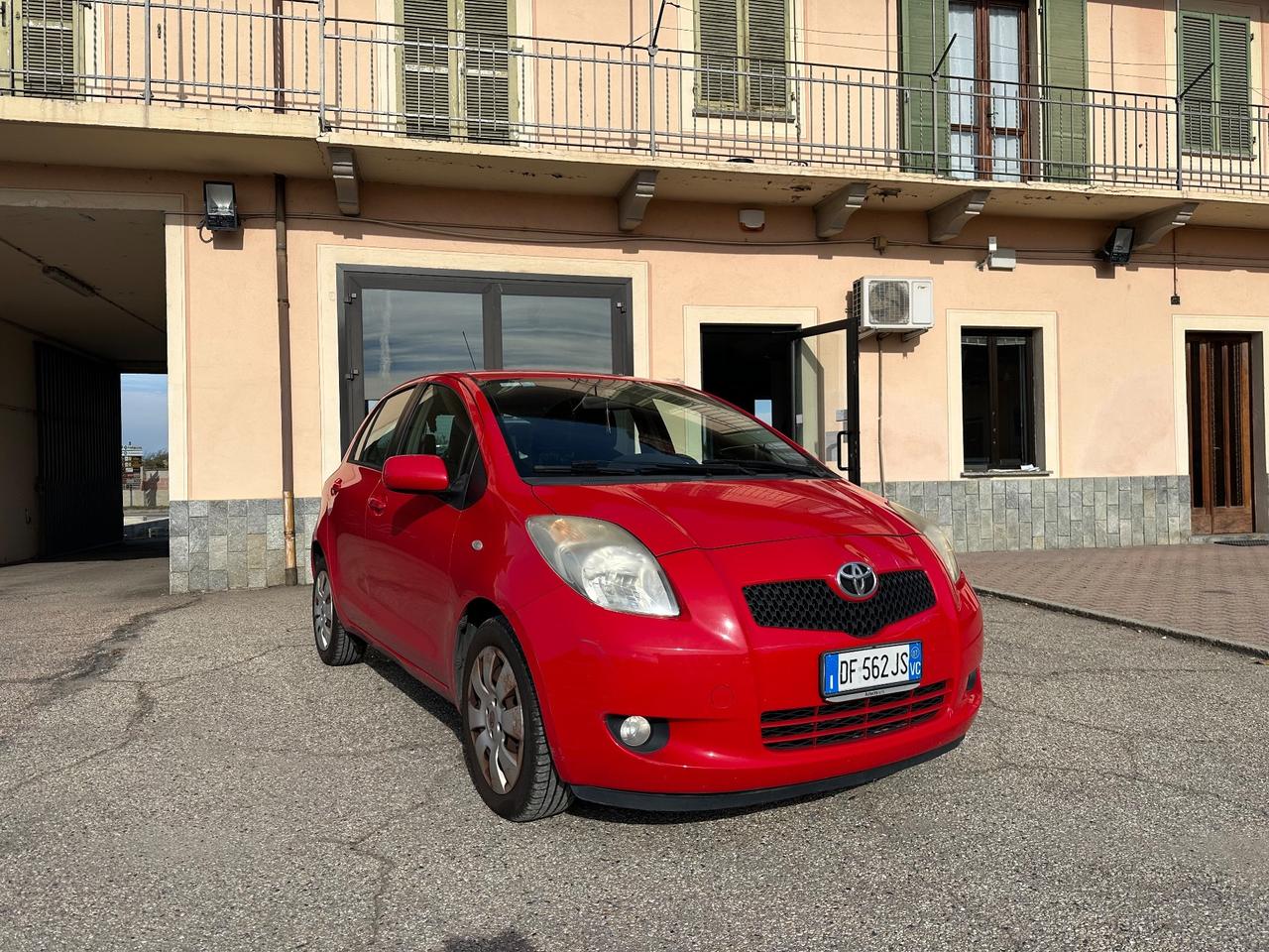 Toyota Yaris 1.3 5 porte