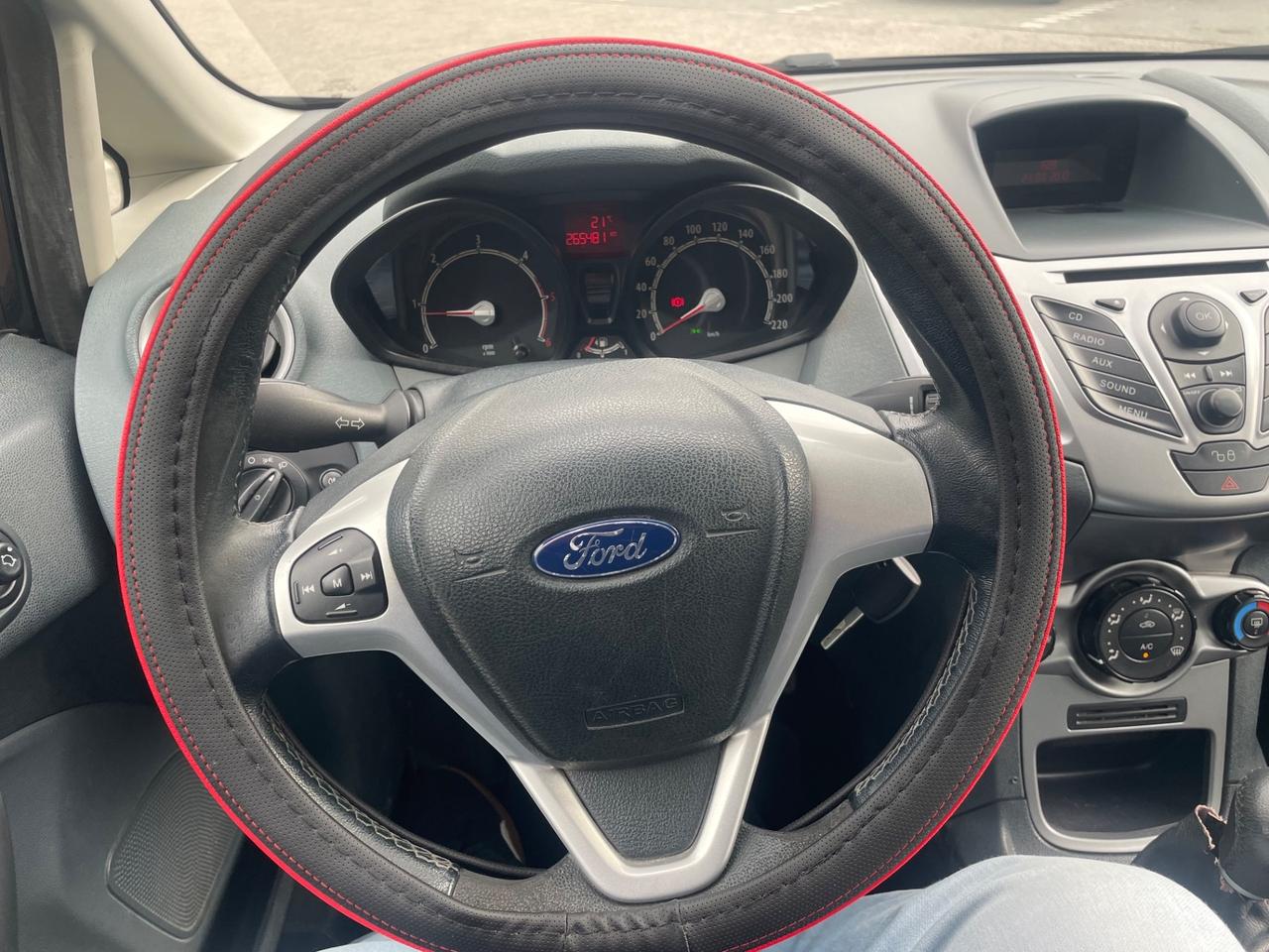 Ford Fiesta 1.4 TDCi 5p. Titanium x neo patentati