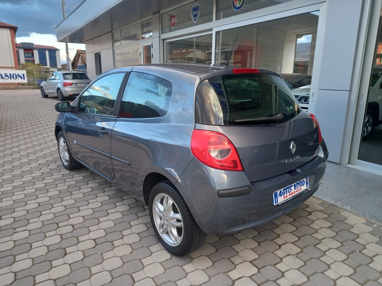 Renault Clio 1.2 16v DYNAMIQUE ACCESSORIATA SOLI 105.000 KM