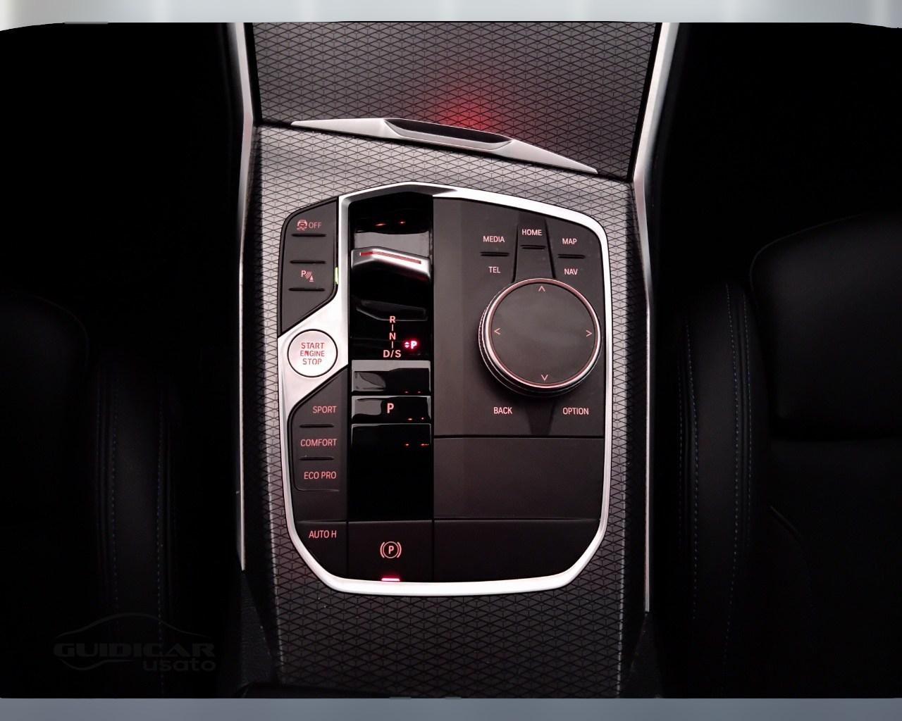 BMW Serie 3 G21 2022 Touring - 320d Touring mhev 48V MSport auto