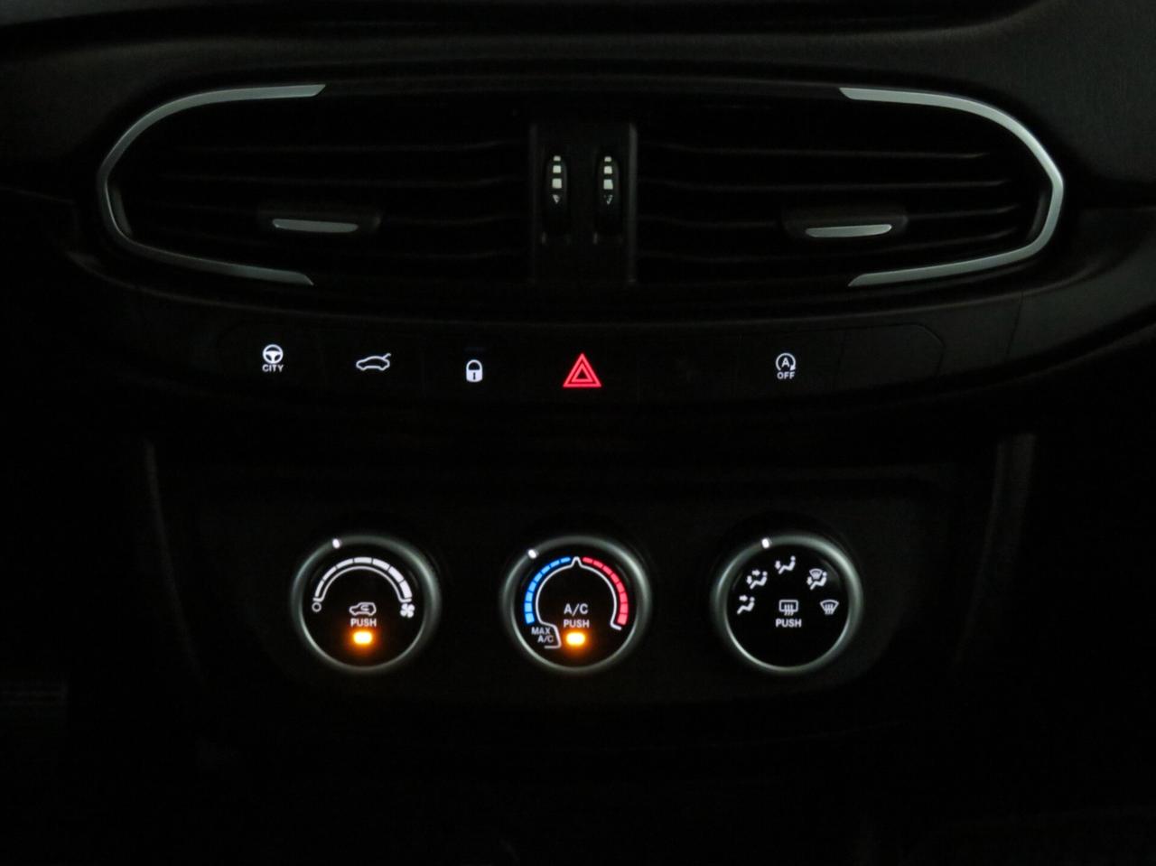 Fiat Tipo 1.6 Mjt S&S 4 porte | | PREZZO REALE SENZA OBBLIGO DI FINANZIAMENTO