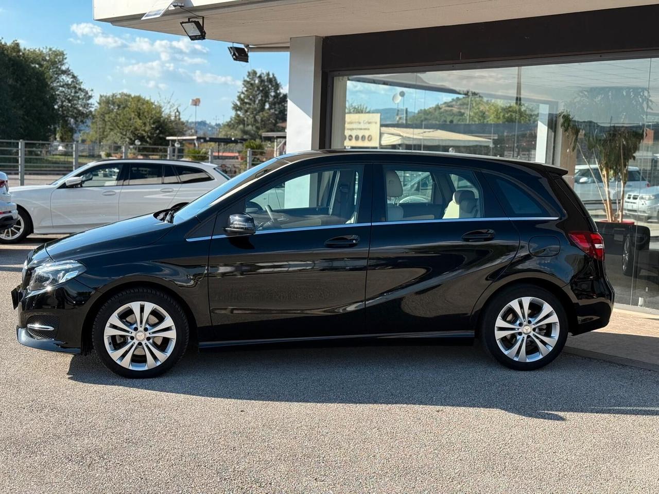 Mercedes-benz B 200 D SPORT LED/PELLE/NAVI AFFARE