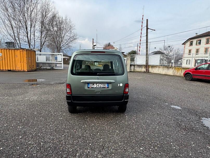 Peugeot Ranch 1.6 HDi 5p. Totem