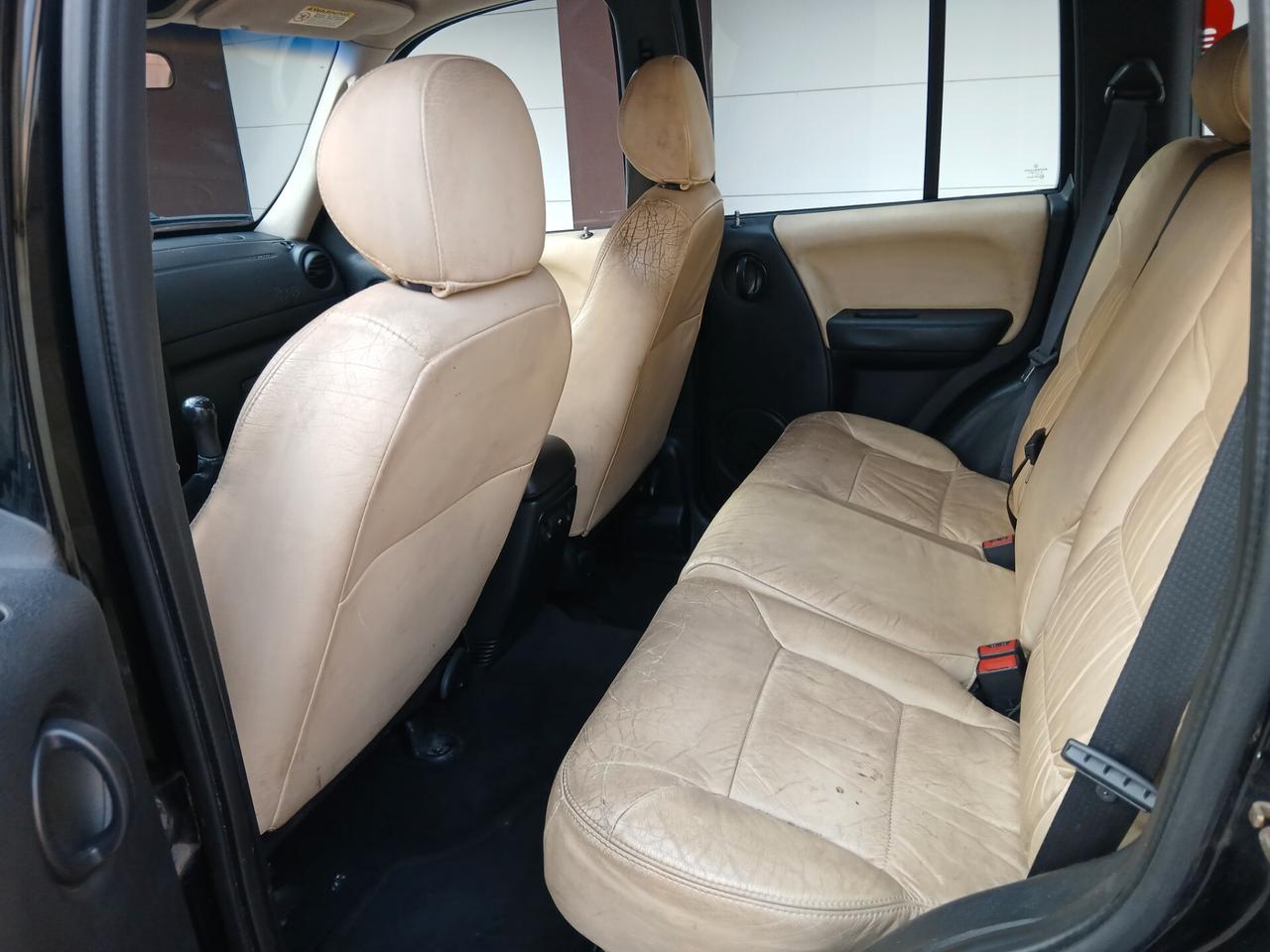 Jeep Cherokee 2.5 CRD Sport 4x4 cambio manuale