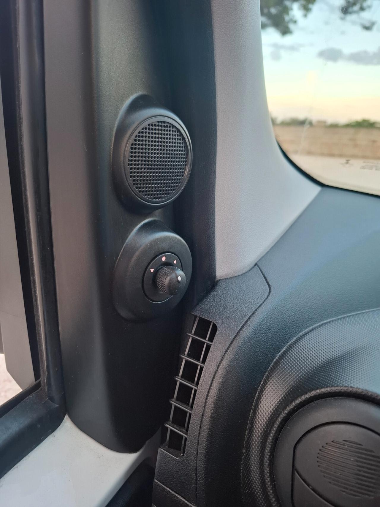 Fiorino 1.3 MJT 95CV Euro 6 M1 Combi 4 POSTI