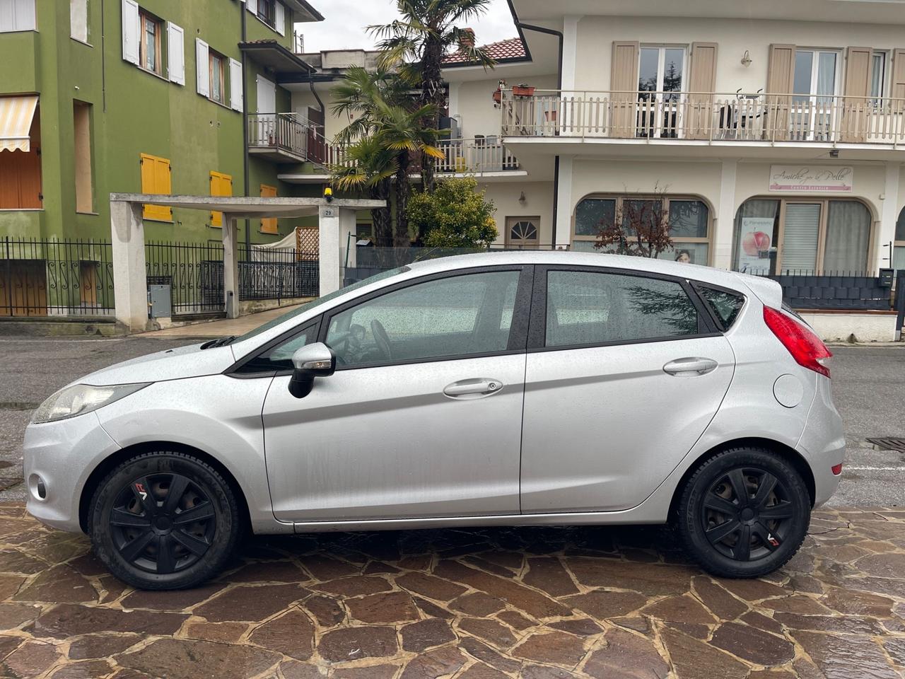 Ford Fiesta Fiesta 1.4 5 porte Bz.- GPL