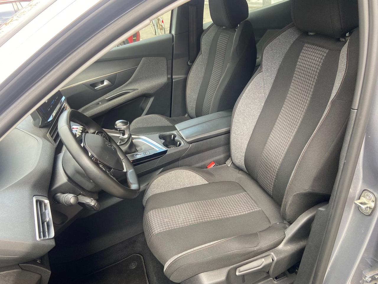 Peugeot 3008 Allure Pack 1.5 Blue HDI 130 #9295