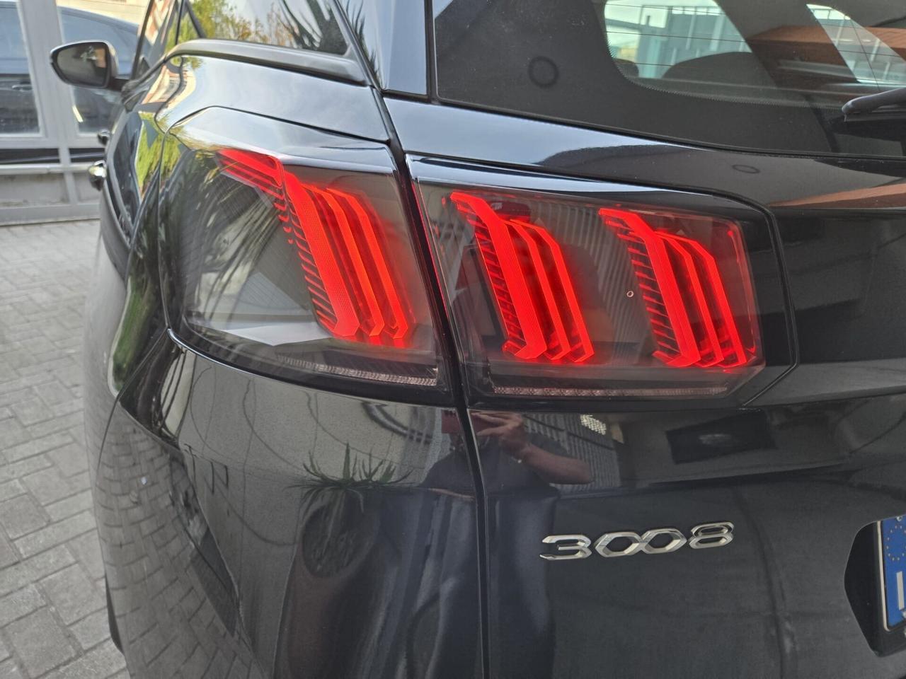 Peugeot 3008 BlueHDi 130 S&S EAT8 Active Pack
