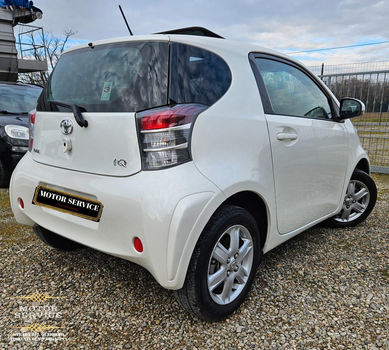 Toyota iQ 1.0 BIANCO PERLATO TETTO APRIBILE 89€MESE