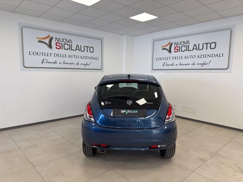 Lancia Ypsilon Ypsilon 1.0 FireFly 5 porte S&S Hybrid Ecochic Gold