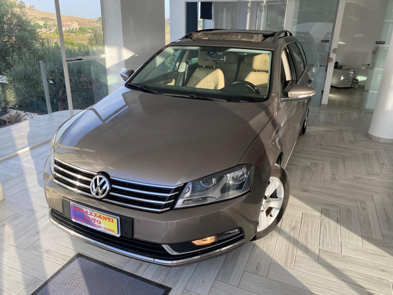 Volkswagen Passat Var. 1.4 TSI 150cv DSG TETTO APRIBILE2012