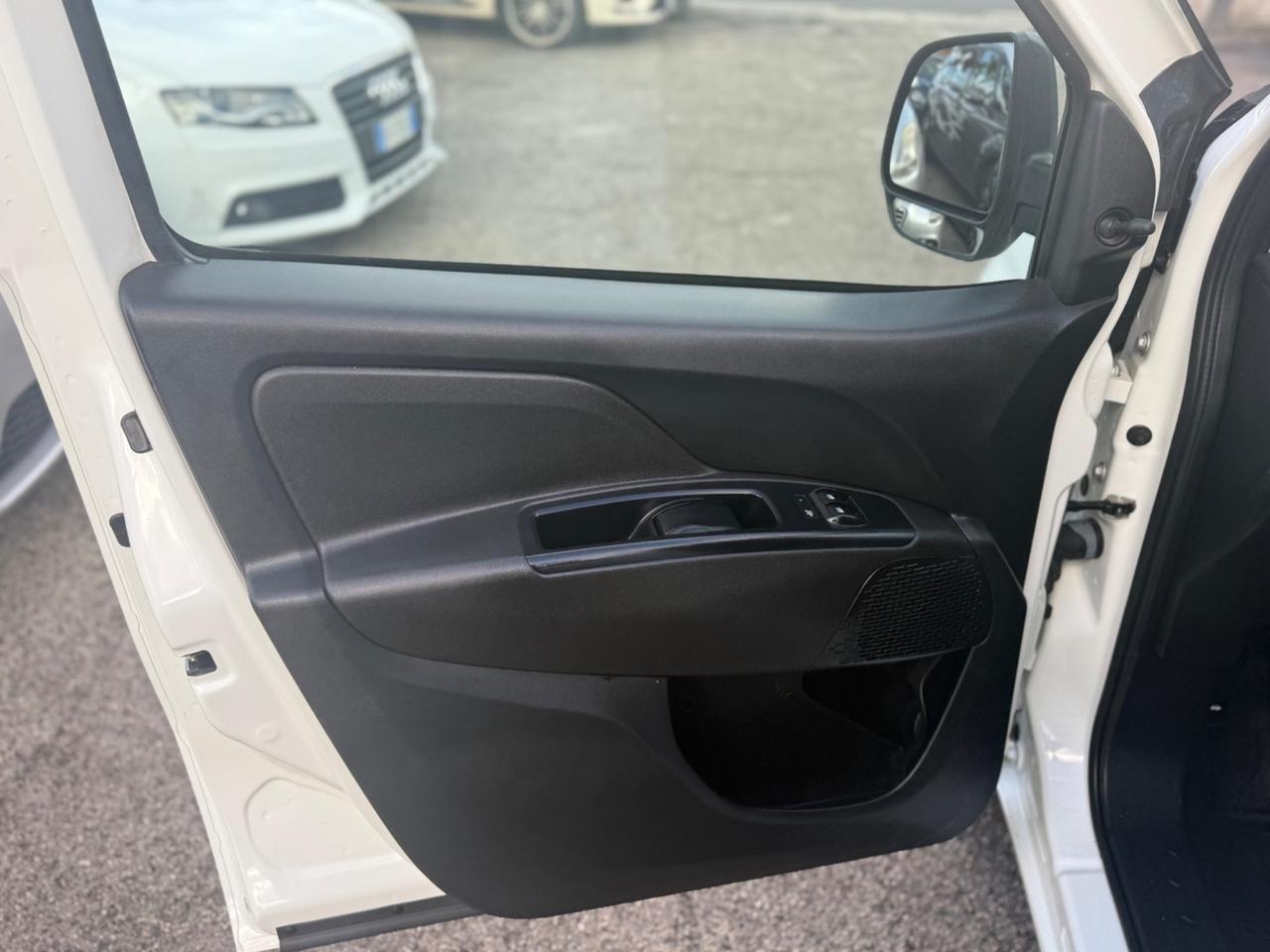 Fiat Doblo Doblò 1.6 MJT 120CV S&S PL-TN Cargo Maxi Lounge