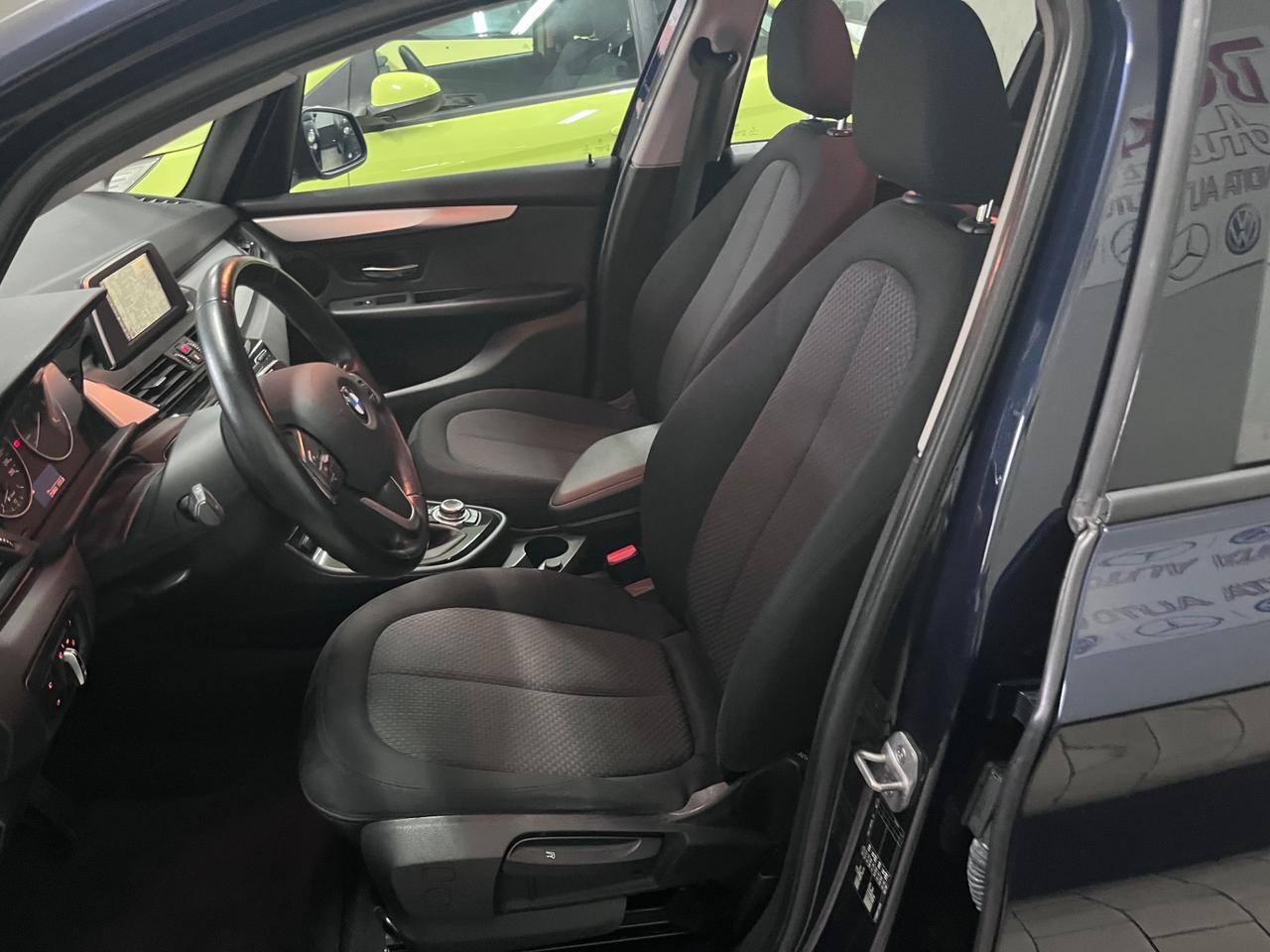 Bmw 2er Active Tourer 218d Luxury full