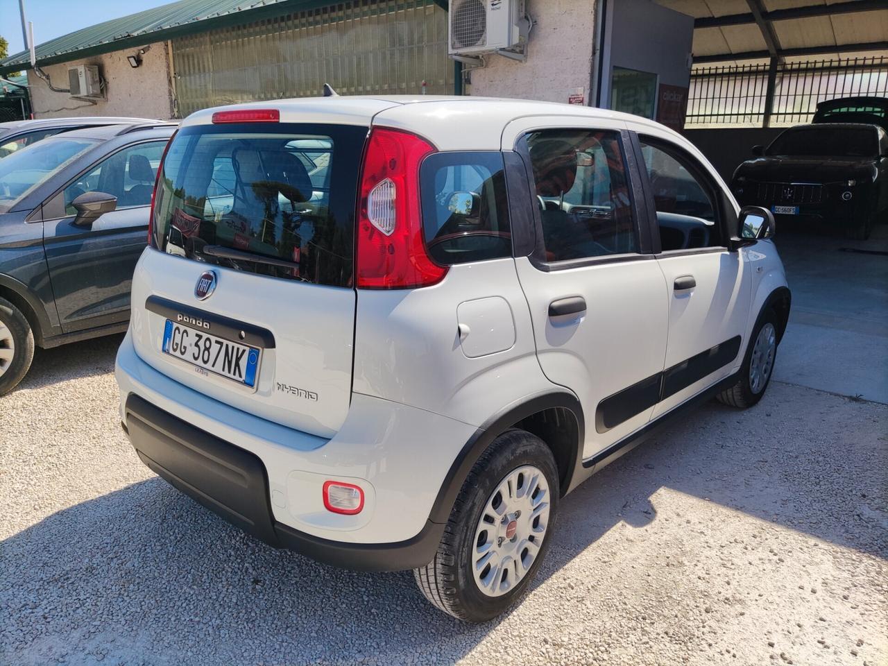 Fiat Panda 1.0 GSE S&S Hybrid Street Van 4 posti