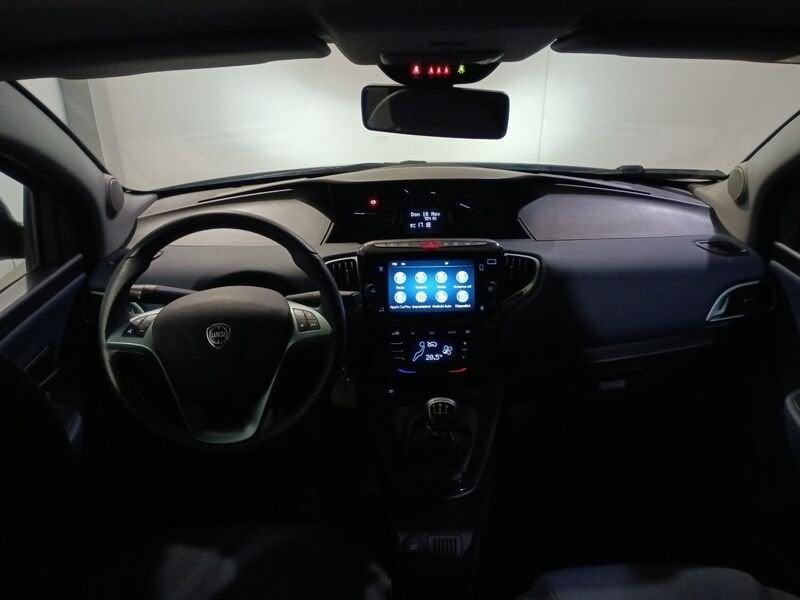 Lancia Ypsilon Ypsilon 1.0 FireFly 5 porte S&S Hybrid Platino