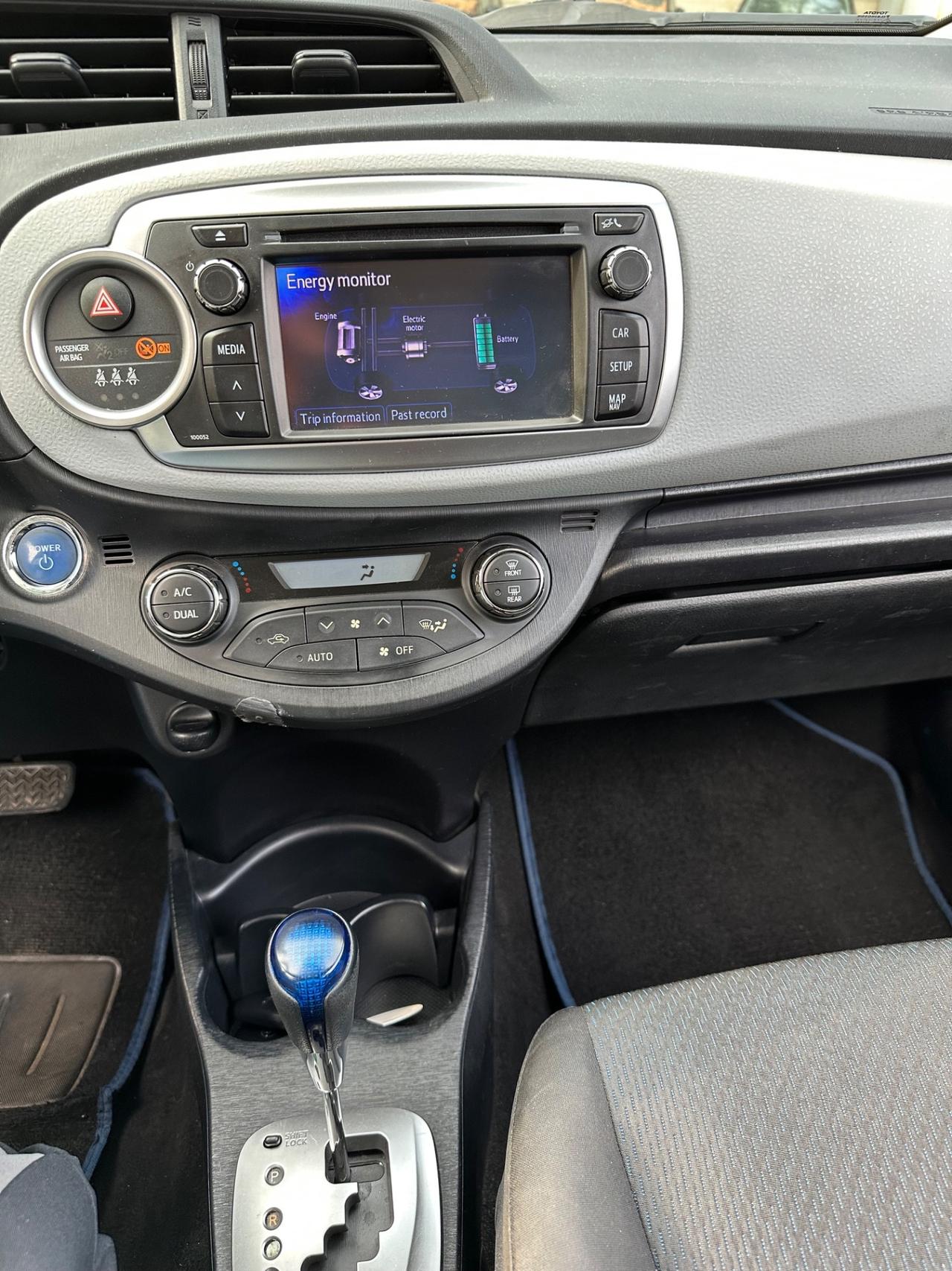 Toyota Yaris 1.5 Hybrid 5 porte Lounge