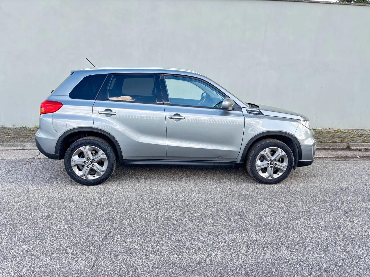 Suzuki Vitara 1.6 VVT V-Top