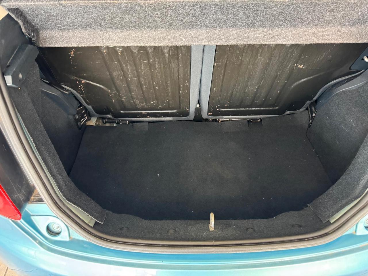 Ford Ka 1.2 BENZ TITANIUM NEOPAT 2009