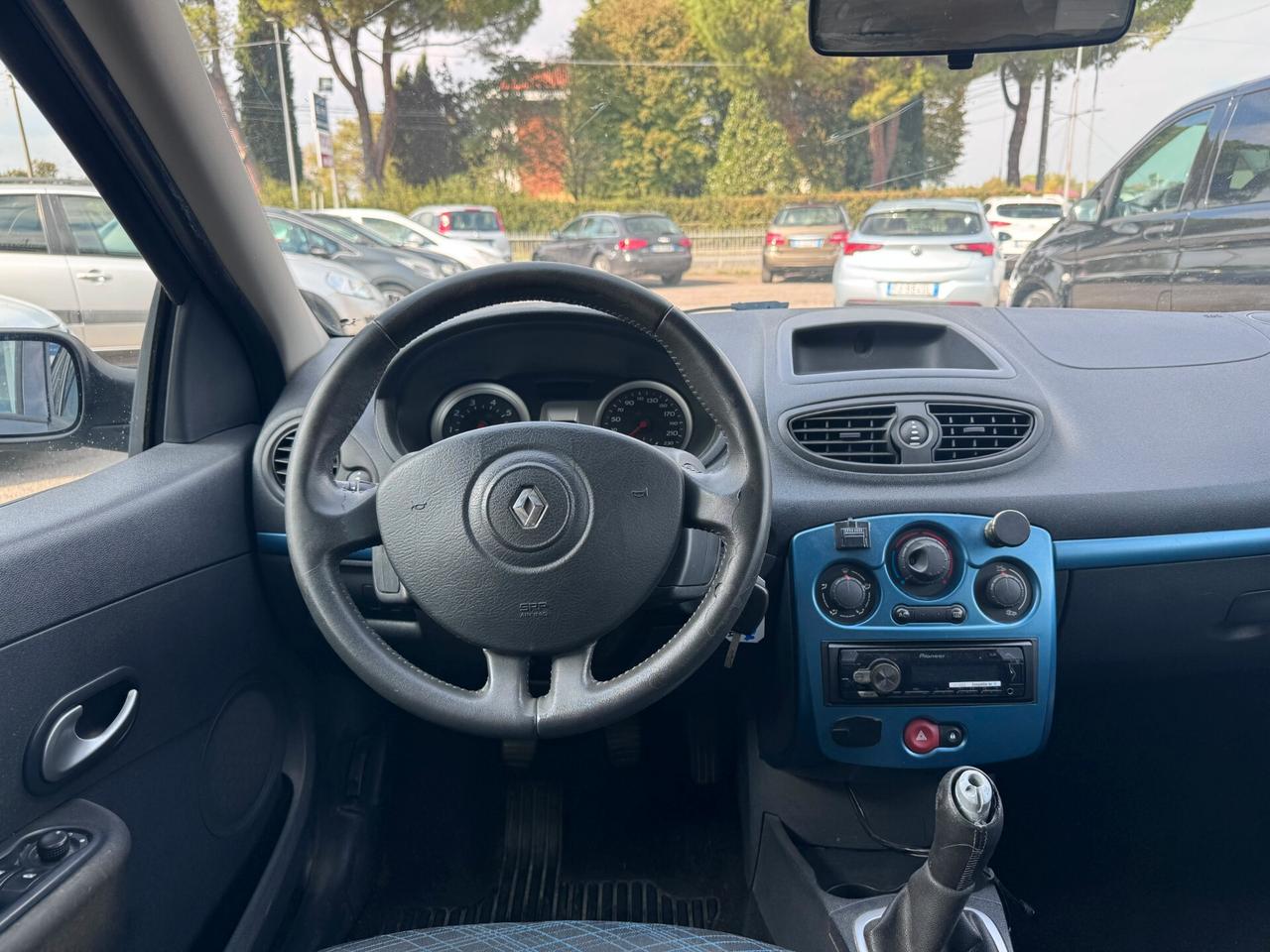 Renault Clio 1.2 16V 5 porte Le Iene