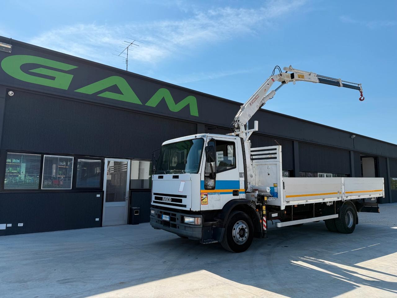 Iveco Eurocargo 150E18 cassone + gru SOLO EXPORT