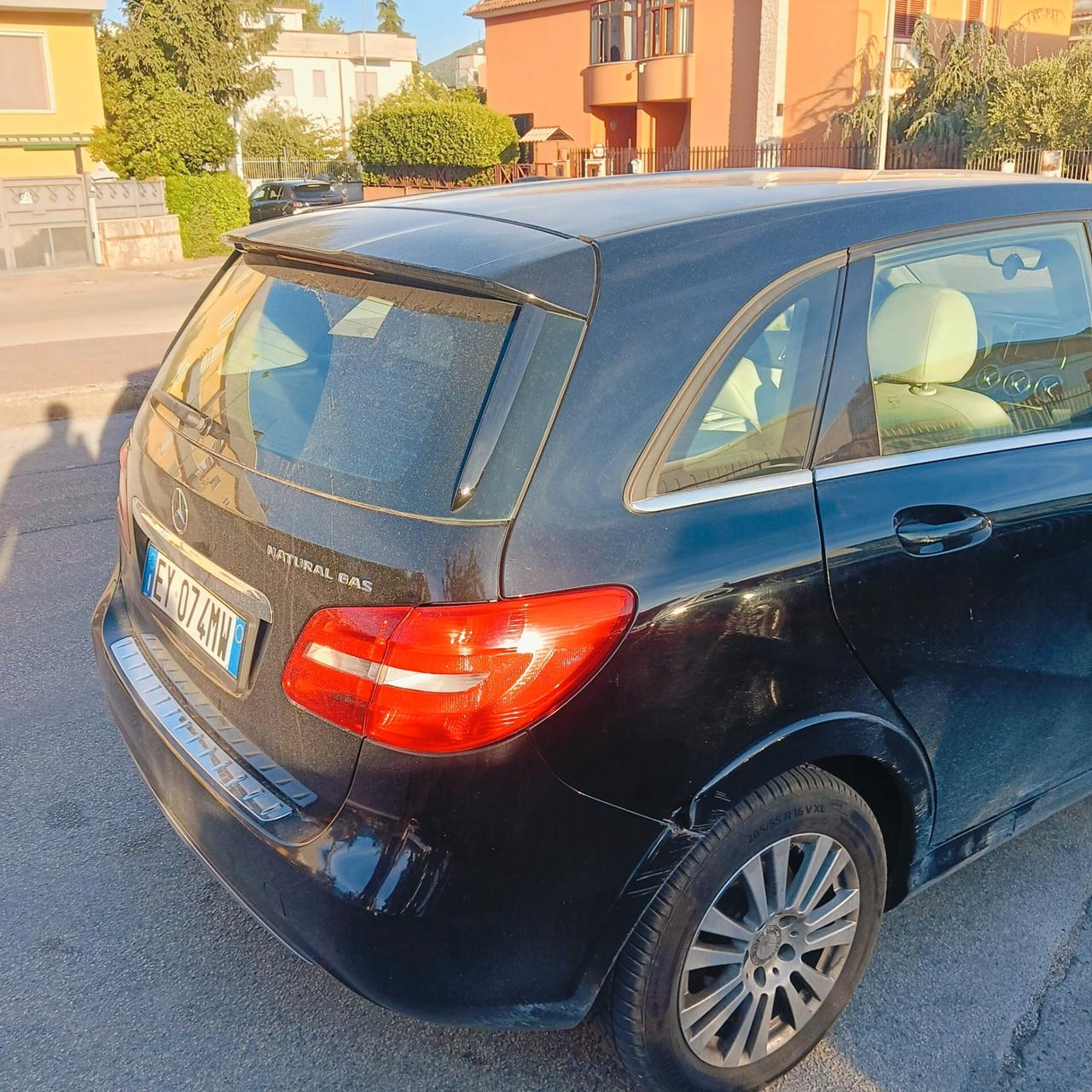 Mercedes-benz B 200 NGD Sport