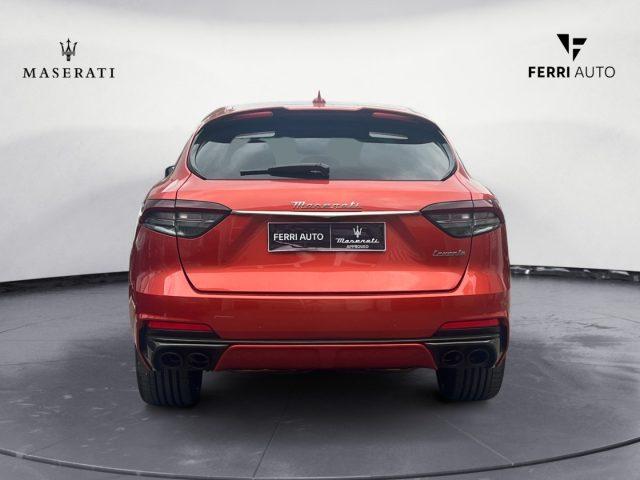 MASERATI Levante V8 580 CV AWD Trofeo