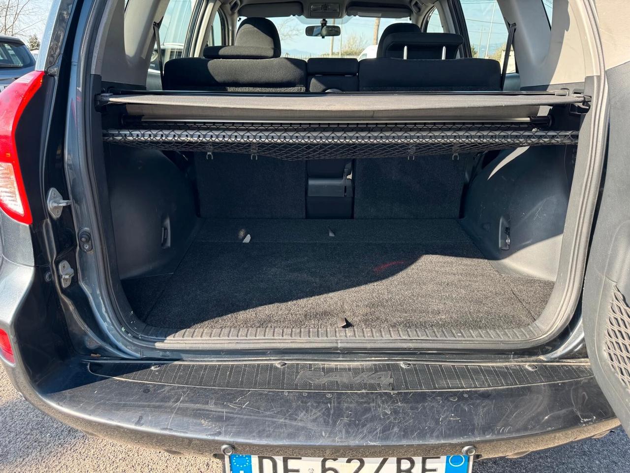 Toyota RAV 4 2.2 D-4D 136CV 5P LUXURY 2006