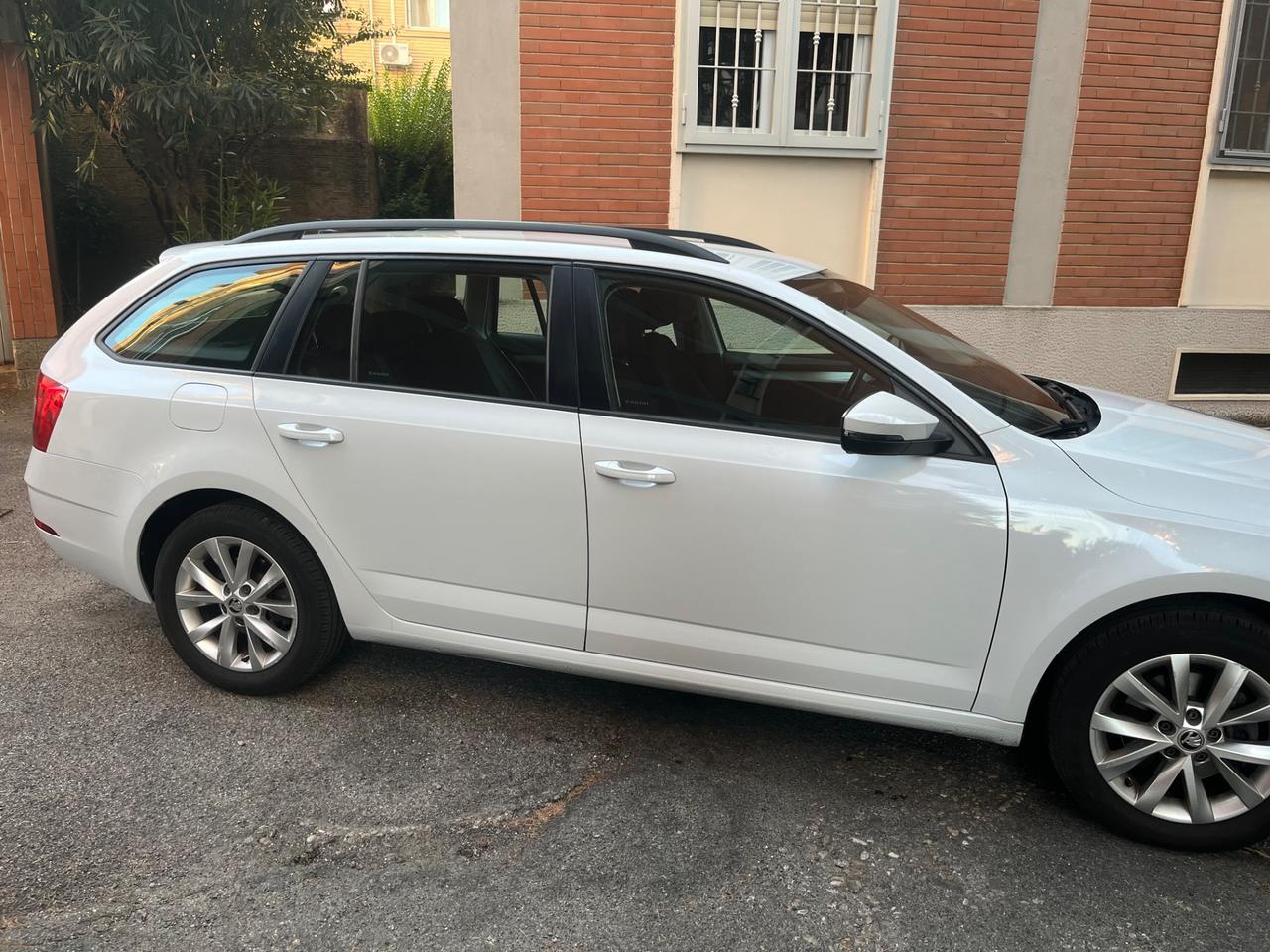 Skoda Octavia 1.4 TSI Wagon Ambition G-Tec