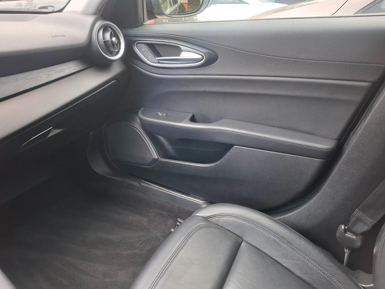 Alfa Romeo Giulia - 2.2 Eco Business Super 180 CV