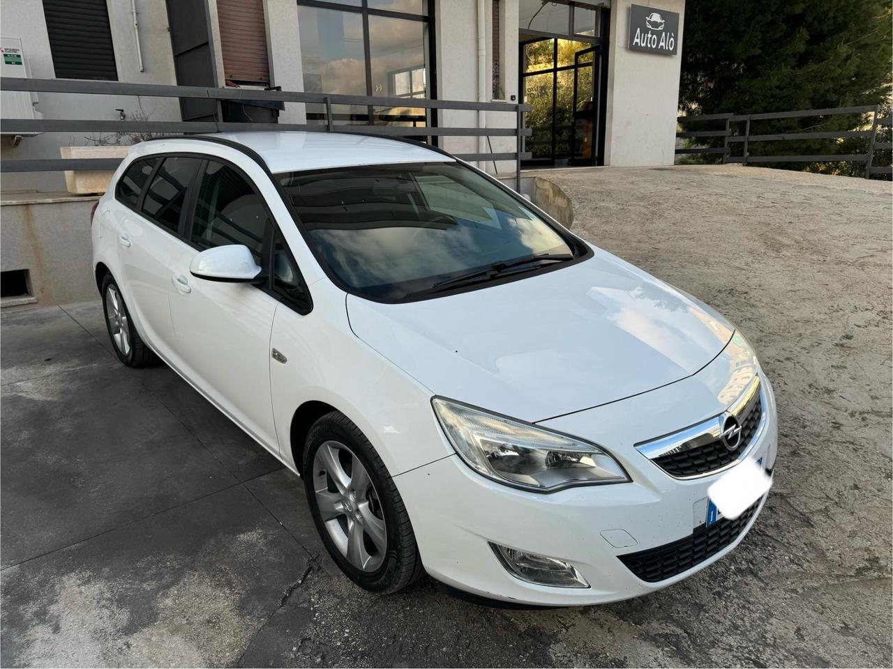 Opel Astra 1.7 CDTI - GANCIO TRAINO - 2012