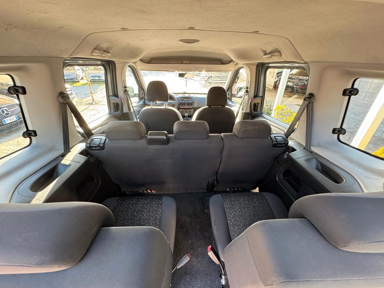 Fiat Doblo 2.0 MJT 135 CV 7 POSTI