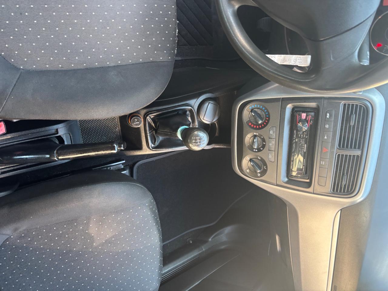 Fiat Grande Punto 1.3 MJT 75 CV 5 porte Active