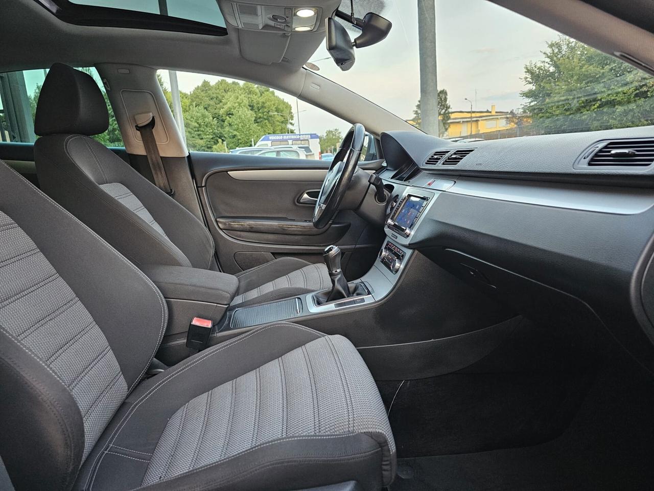 Volkswagen Passat CC 2.0 TDI 140cv DPF*Navi*Tetto*Pdc*