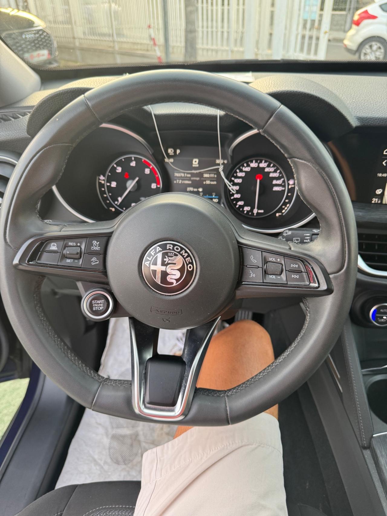 Alfa Romeo Stelvio 2.2 Turbodiesel 190 CV AT8 RWD Executive