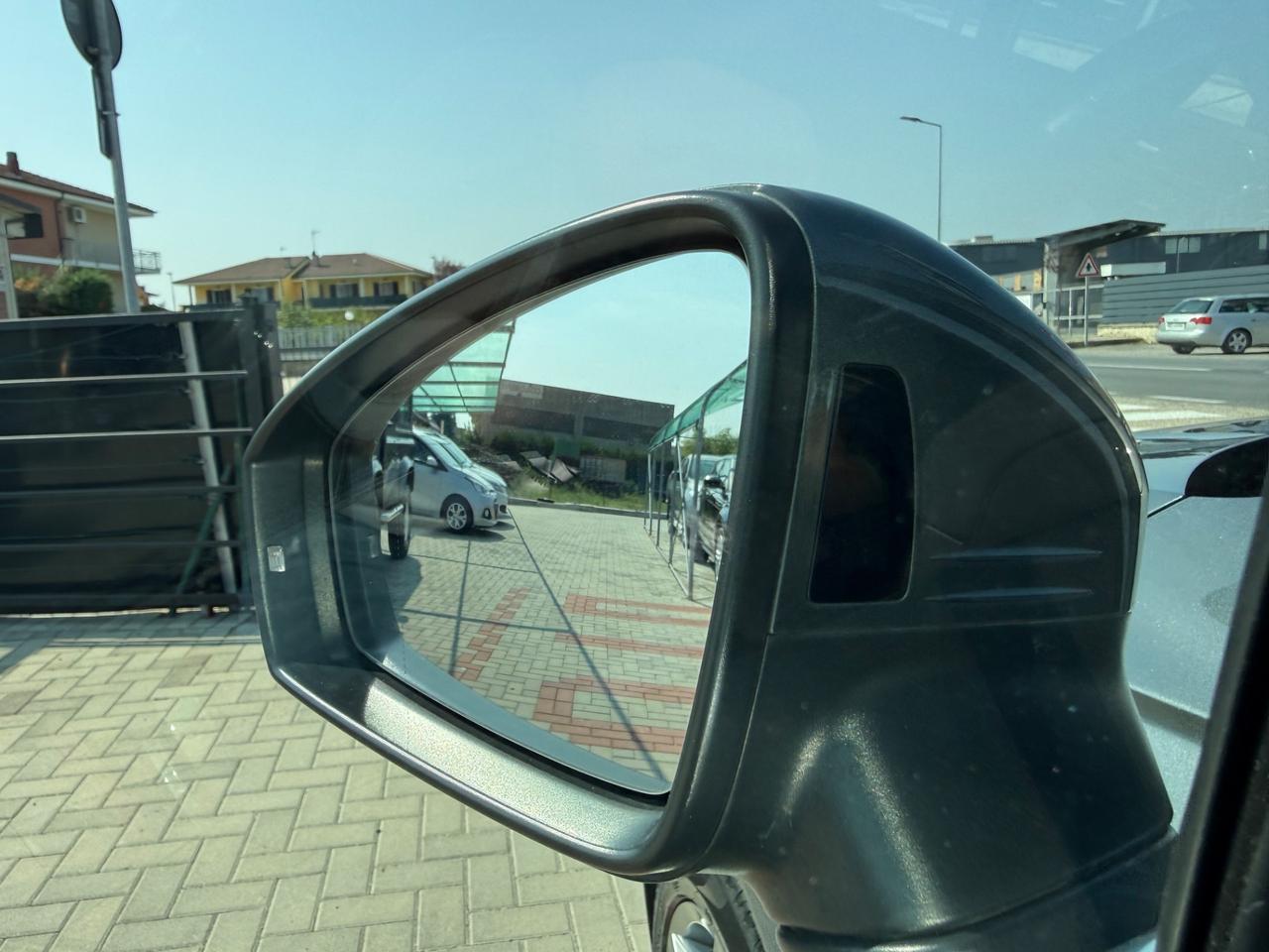 Volkswagen Tiguan 2.0 TDI DSG 150CV 150CV R-Line