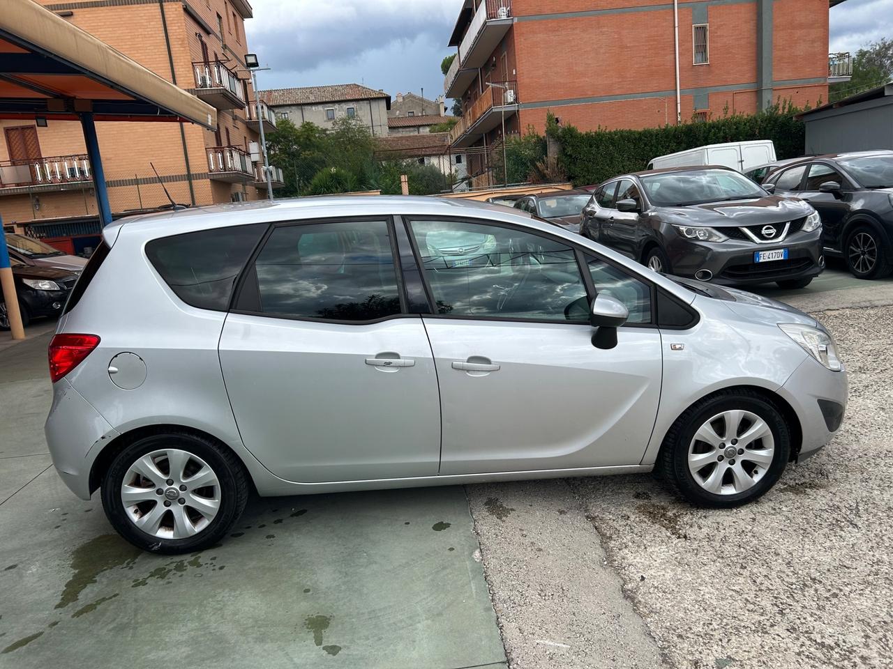 Opel Meriva 1.3 CDTI 95CV ecoFLEX Cosmo PER NEOPATENTATO