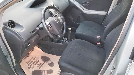 Toyota Yaris 1.3 5 p. X NEOPATENTATI!!