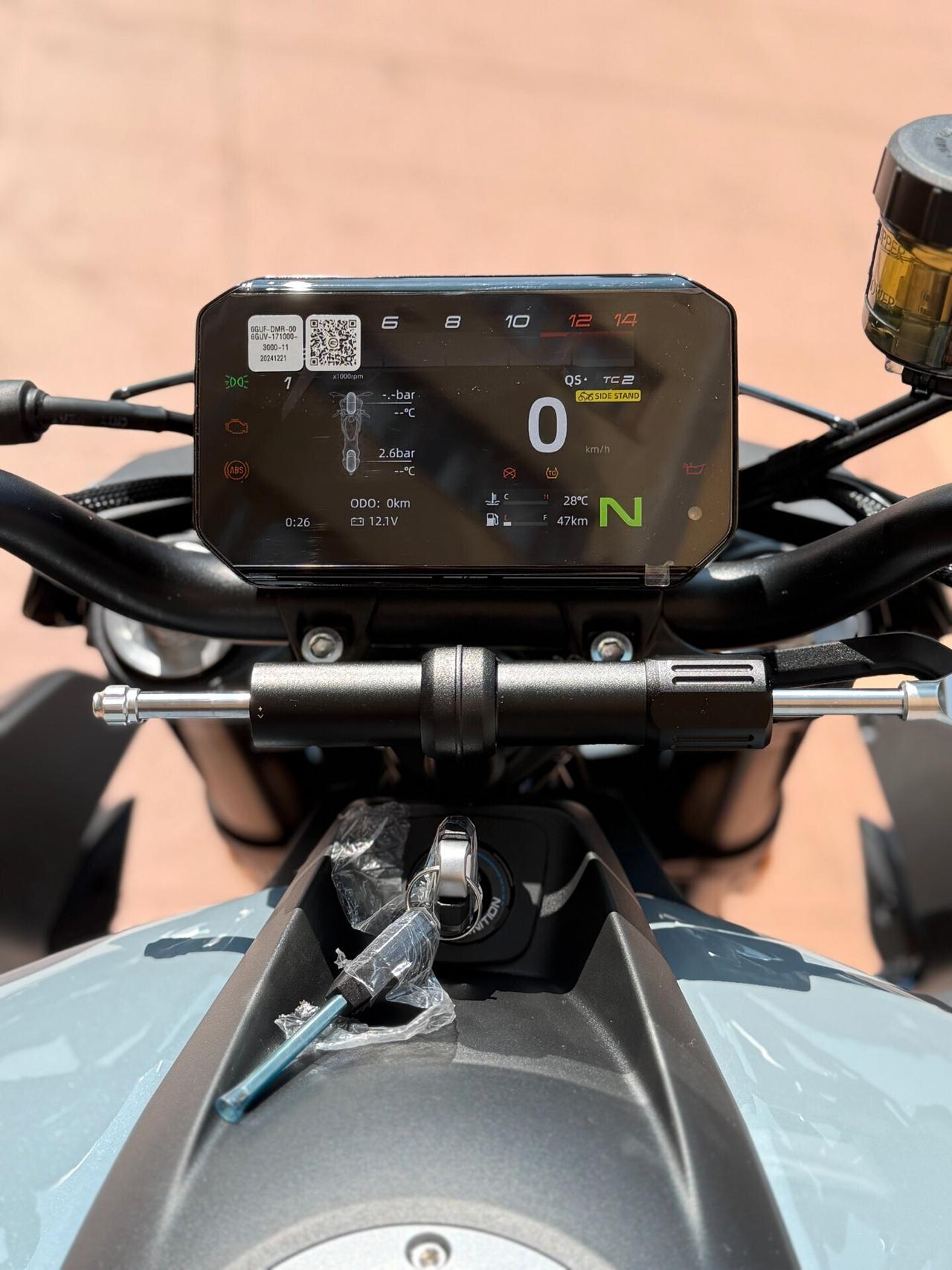 CFMOTO NK675